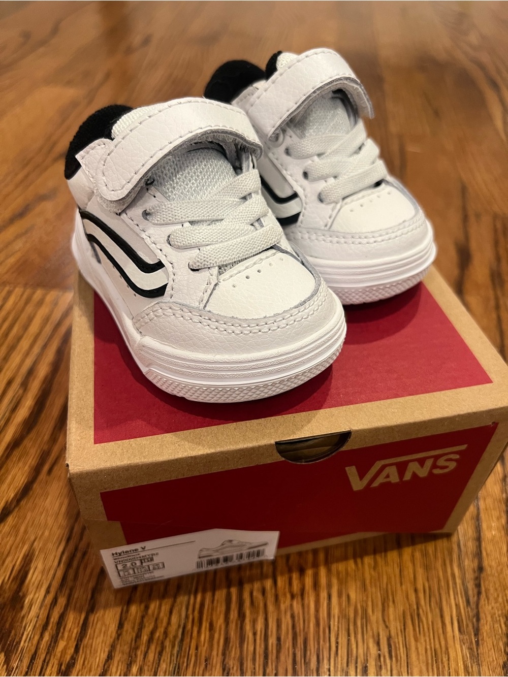 Vans Kids White and Black Low-Top Velcro Sneakers